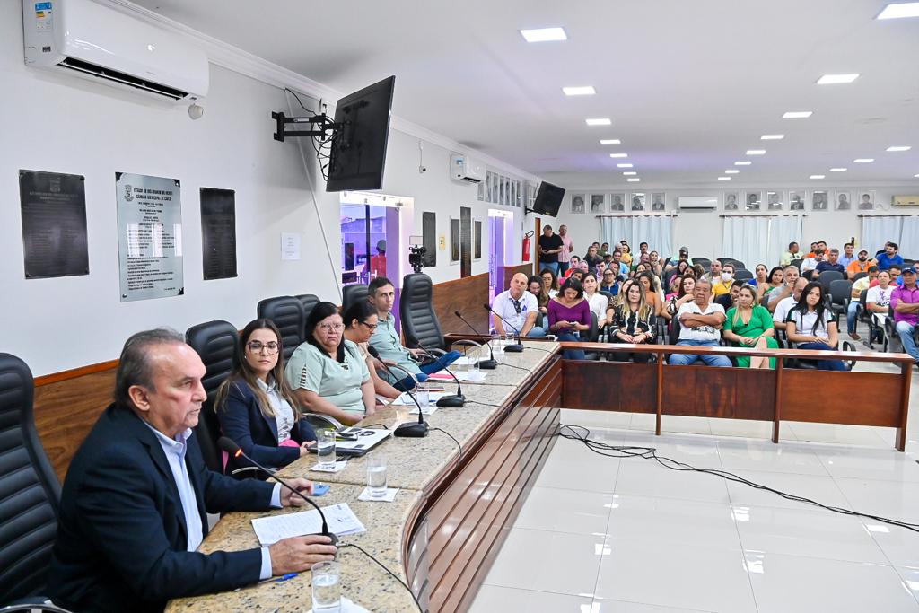 NELTER QUEIROZ DEBATE DESABASTECIMENTO DO HOSPITAL REGIONAL DO SERIDÓ EM CAICÓ