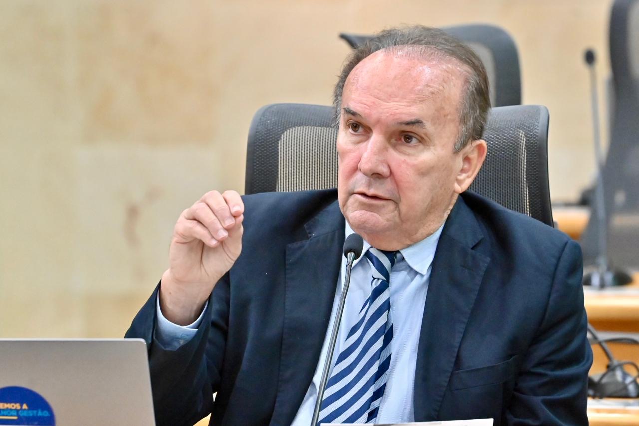 Deputado Nelter Queiroz renova cobrança por conclusão da adutora de São José do Seridó