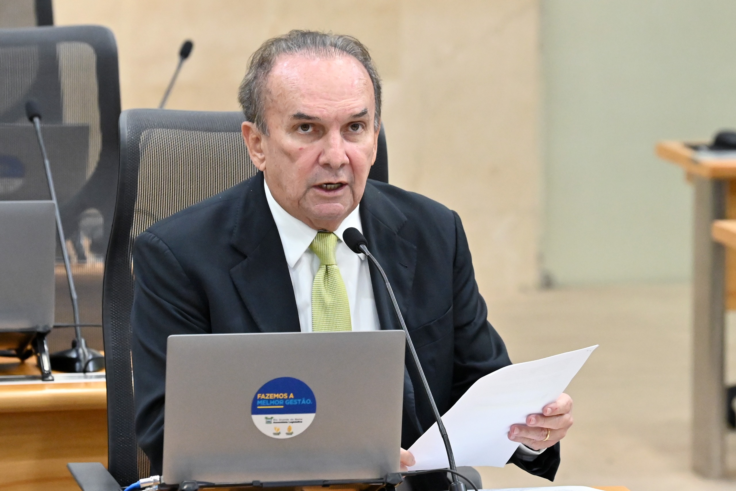 Deputado Nelter Queiroz reforça pedido por restaurante popular em Angicos e homenageia liderança local